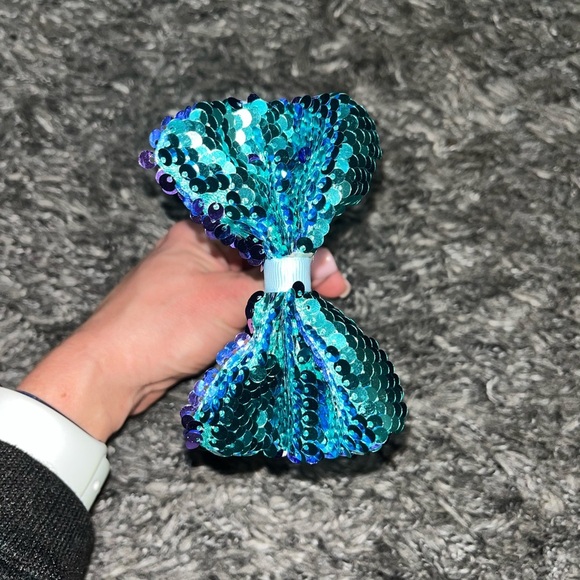 Girls sequined headband
**free with any purchase** - Picture 2 of 4